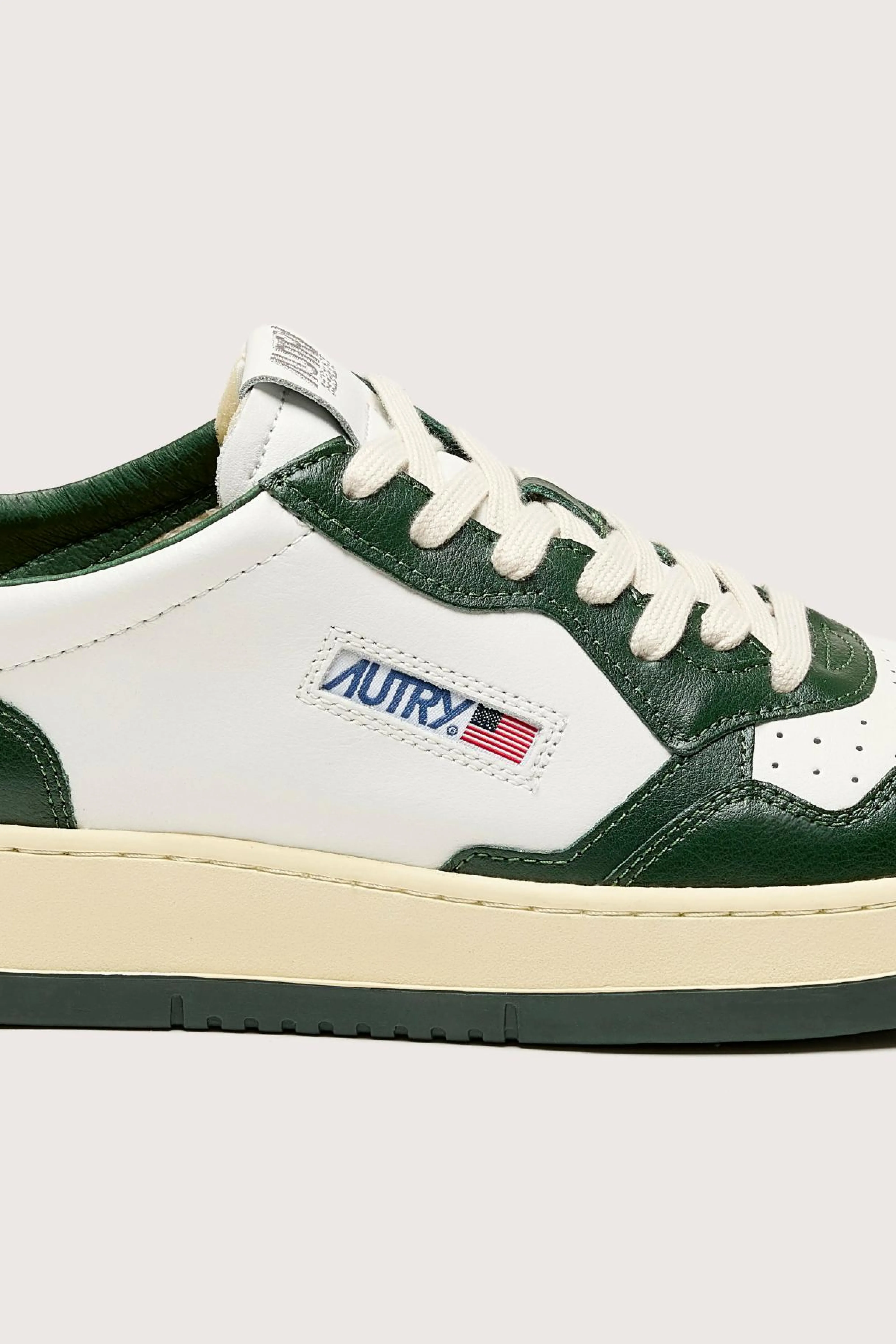 New Autry Medalist Low Bicolor Voor Mannen