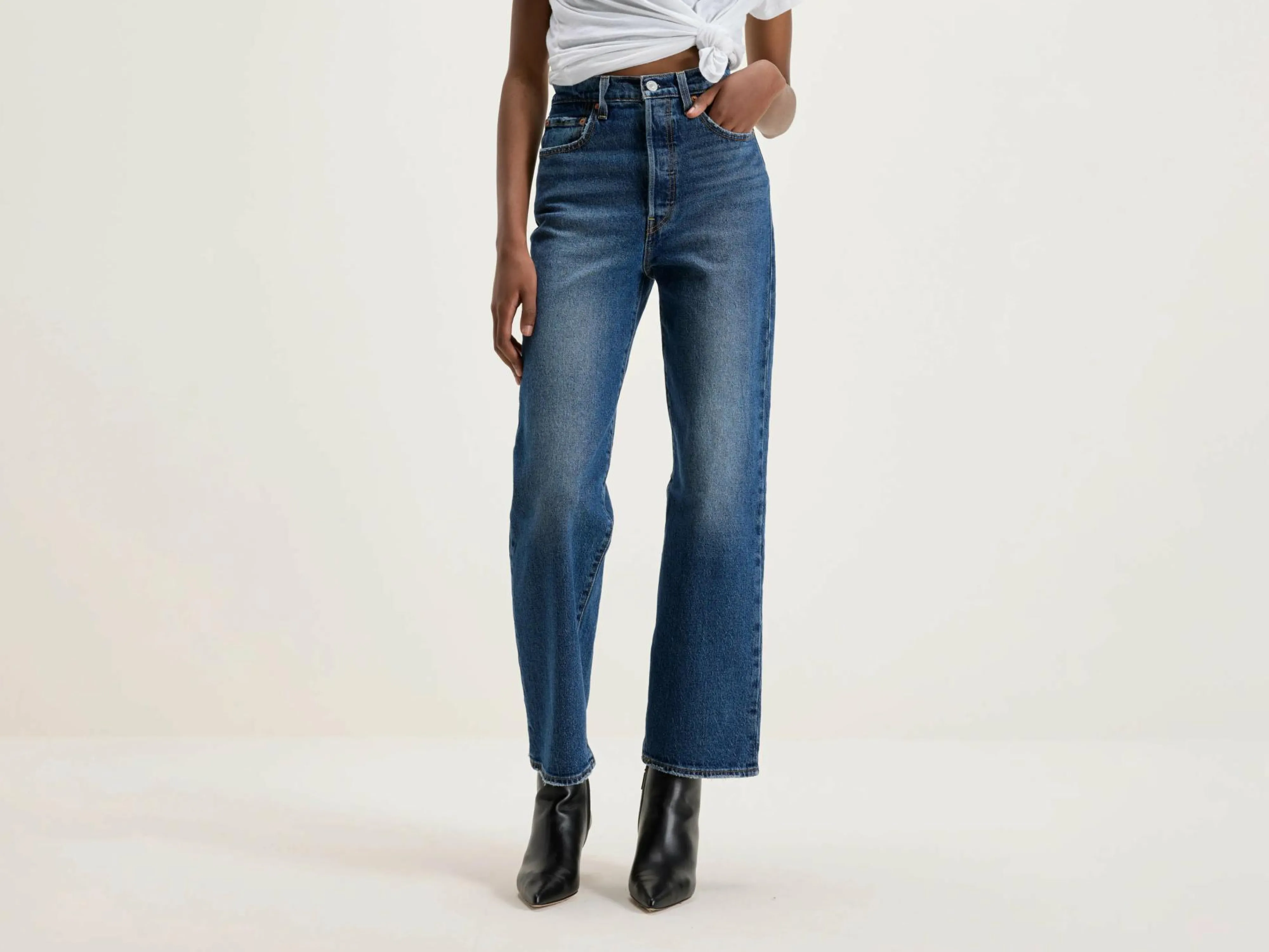 Cheap Levi's® Ribcage Straight Ankle Jeans